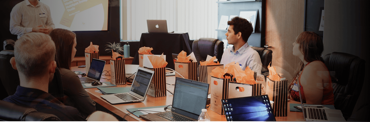 مدفوعون بالتميز، مدعومون بالابتكار.